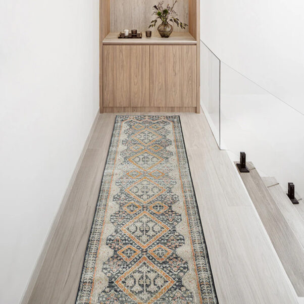 Traditional Diamond Patterned Carpet